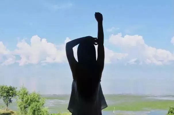 旅行拍照的8个拍照姿势,美爆你的盆友圈!
