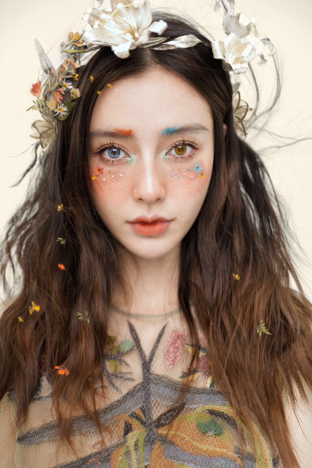 Angelababy杂志,angelababy产后 春楠作品:《时尚cosmo》2020年3月刊 angelababy 妆面设计